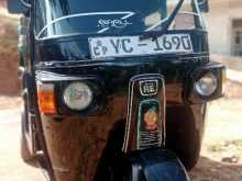 Bajaj RE 2010 Three Wheel