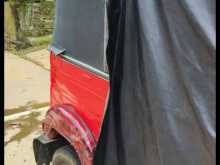 https://riyasewana.com/uploads/bajaj-bajaj-71952094563.jpg