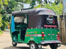 https://riyasewana.com/uploads/bajaj-bajaj-72112346224.jpg