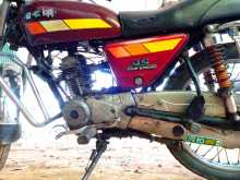 https://riyasewana.com/uploads/bajaj-bajaj-boxer-198123413683.jpg
