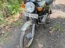 https://riyasewana.com/uploads/bajaj-bajaj-boxer-41329544403.jpg