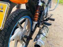 https://riyasewana.com/uploads/bajaj-bajaj-discovery-515102222683.jpg