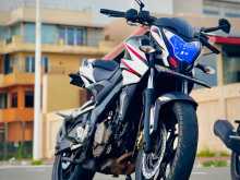 Bajaj Pulsar NS200 2015 Motorbike