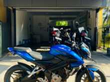 https://riyasewana.com/uploads/bajaj-bajaj-pulser-119152513263.jpg