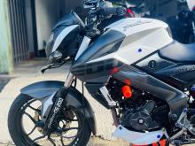 https://riyasewana.com/uploads/bajaj-bajaj-pulser-119362919855.jpg