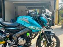 Bajaj Pulsar NS200 2017 Motorbike