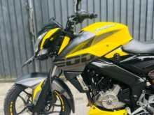 Bajaj Pulsar NS200 2017 Motorbike