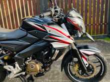 Bajaj Pulsar NS200 2016 Motorbike