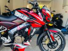 Bajaj Pulsar NS200 2016 Motorbike