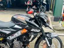 Bajaj Pulsar NS200 2017 Motorbike