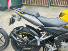 https://riyasewana.com/uploads/bajaj-bajaj-pulser-2316393313584.jpg