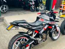 https://riyasewana.com/uploads/bajaj-bajaj-pulser-2316435113064.jpg