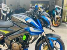 Bajaj Pulsar NS200 2016 Motorbike