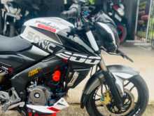 https://riyasewana.com/uploads/bajaj-bajaj-pulser-3019162913212.jpg