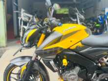 Bajaj Pulsar NS200 2017 Motorbike