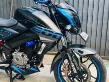 Bajaj Pulsar NS200 2017 Motorbike