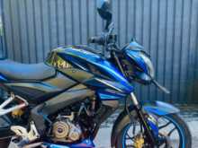 Bajaj Pulsar NS150 2016 Motorbike