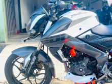 https://riyasewana.com/uploads/bajaj-bajaj-pulser-722084613593.jpg