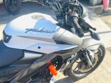 https://riyasewana.com/uploads/bajaj-bajaj-pulser-722092919415.jpg