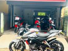 https://riyasewana.com/uploads/bajaj-bajaj-pulser-722164913524.jpg