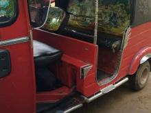 https://riyasewana.com/uploads/bajaj-bajaj-re-11234086804.jpg