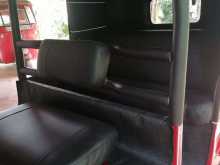 https://riyasewana.com/uploads/bajaj-bajaj-re-11836374293.jpg