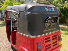 https://riyasewana.com/uploads/bajaj-bajaj-re-161309254422.jpg