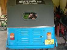 https://riyasewana.com/uploads/bajaj-bajaj-re-161650154493.jpg