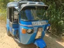 Bajaj RE 205 2011 Three Wheel