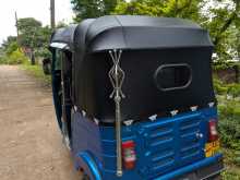 https://riyasewana.com/uploads/bajaj-bajaj-re-18112307362.jpg