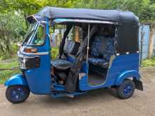 https://riyasewana.com/uploads/bajaj-bajaj-re-18112307363.jpg
