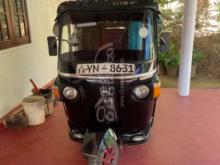 Bajaj RE 205 2011 Three Wheel