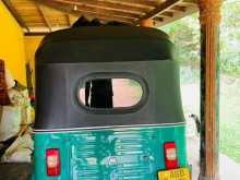 https://riyasewana.com/uploads/bajaj-bajaj-re-2015-2321365612472.jpg