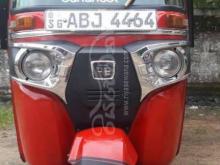 Bajaj RE 205 2016 Three Wheel