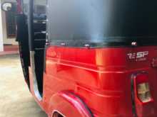 https://riyasewana.com/uploads/bajaj-bajaj-re-2016-79042612414.jpg