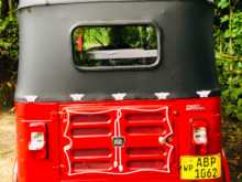 https://riyasewana.com/uploads/bajaj-bajaj-re-2017-2219142312012.jpg