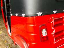 https://riyasewana.com/uploads/bajaj-bajaj-re-2017-2219142312274.jpg