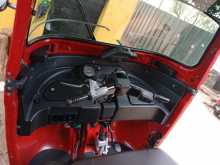 https://riyasewana.com/uploads/bajaj-bajaj-re-2020-1716103112974.jpg