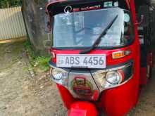 Bajaj Re 2018 Three Wheel