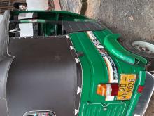 https://riyasewana.com/uploads/bajaj-bajaj-re2-302232286895.jpg