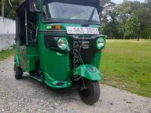 Bajaj RE 205 2015 Three Wheel