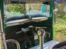 https://riyasewana.com/uploads/bajaj-bajaj-re205-2012-1819283112714.jpg