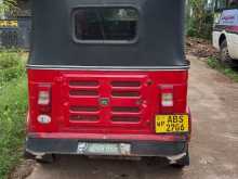 https://riyasewana.com/uploads/bajaj-bajaj-re205-2018-1114015312872.jpg