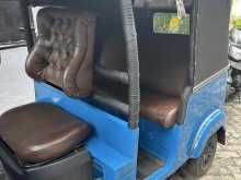 https://riyasewana.com/uploads/bajaj-bajaj-three-1015051322523.jpg