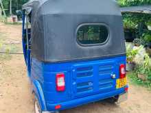 https://riyasewana.com/uploads/bajaj-bajaj-three-1995-2318000912482.jpg