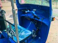 https://riyasewana.com/uploads/bajaj-bajaj-three-1995-2318000912524.jpg