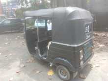 https://riyasewana.com/uploads/bajaj-bajaj-three-2016-1611261812203.jpg