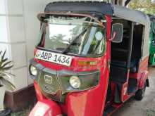 Bajaj RE 2017 Three Wheel