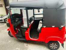 https://riyasewana.com/uploads/bajaj-bajaj-three-2019-716465212493.jpg