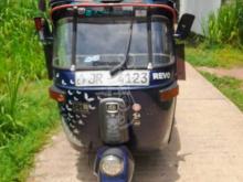 https://riyasewana.com/uploads/bajaj-bajaj-three-20200550429258.jpg